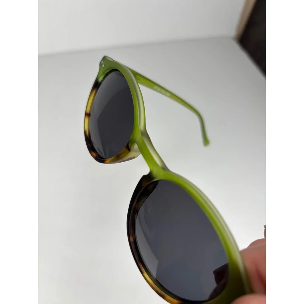 Round Sunglasses Lot of 2 Unisex Black Green UV Protection AS IS